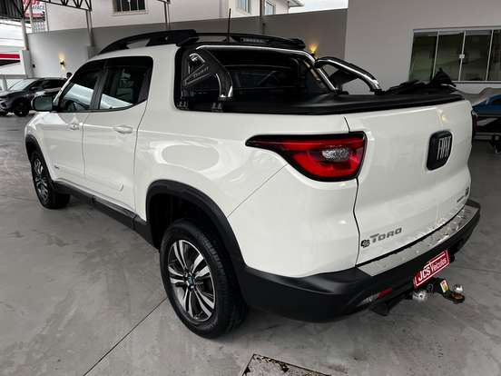 FIAT-TORO-2023