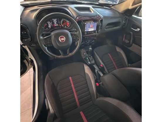 FIAT-TORO-2021