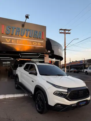 FIAT TORO 2.0 16V TURBO DIESEL ULTRA 4WD AT9
