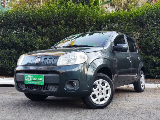FIAT UNO 1.0 VIVACE 8V FLEX 4P MANUAL