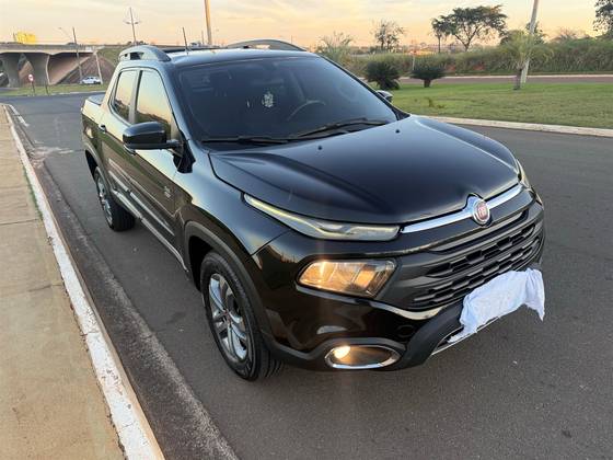 FIAT TORO 2.0 16V TURBO DIESEL FREEDOM 4WD AT9