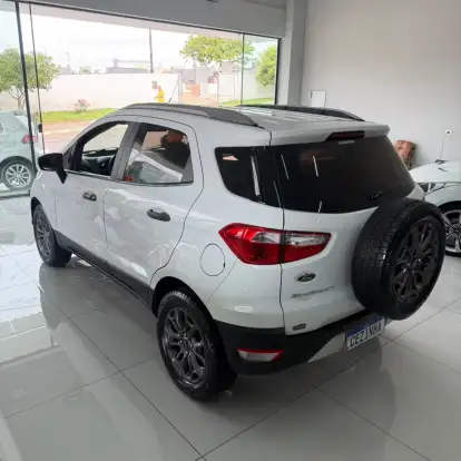 FORD-ECOSPORT-2016