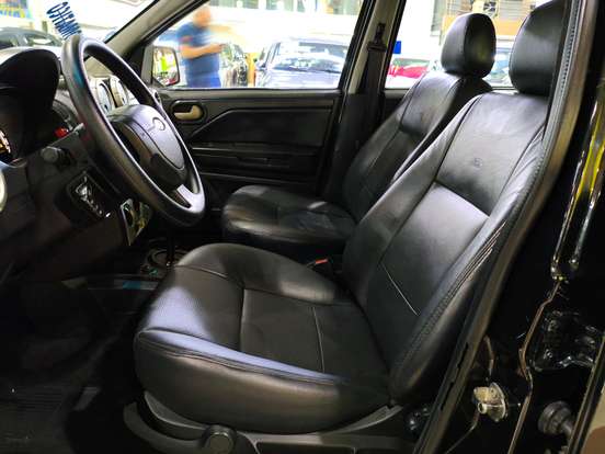 FORD-ECOSPORT-2011