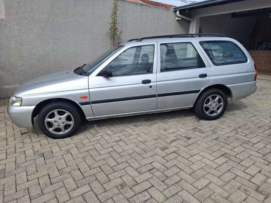 FORD-ESCORT-1.8 GL SW 16V GASOLINA 4P MANUAL FORD-ESCORT-1998