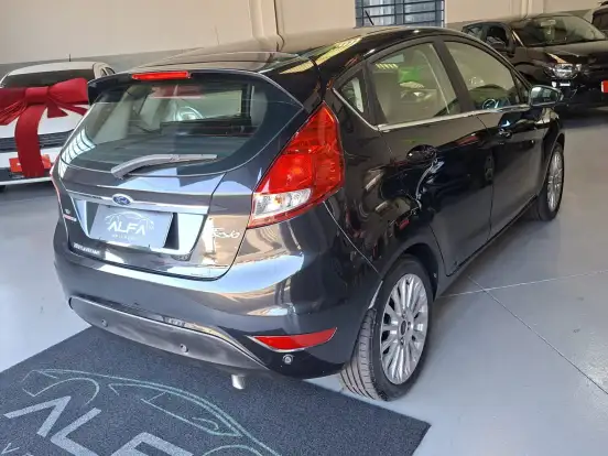 FORD-FIESTA-1.6 TITANIUM HATCH 16V FLEX 4P POWERSHIFT FORD-FIESTA-2014