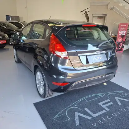 FORD-FIESTA-2014