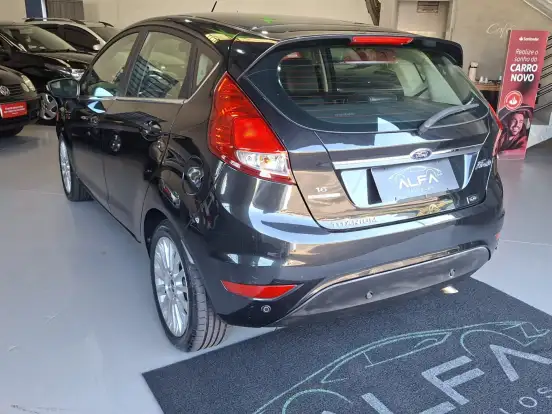 FORD-FIESTA-1.6 TITANIUM HATCH 16V FLEX 4P POWERSHIFT FORD-FIESTA-2014