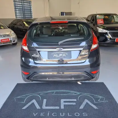 FORD-FIESTA-2014