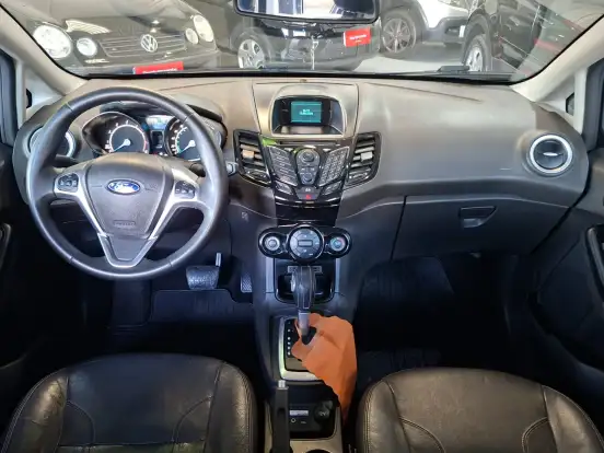FORD-FIESTA-1.6 TITANIUM HATCH 16V FLEX 4P POWERSHIFT FORD-FIESTA-2014