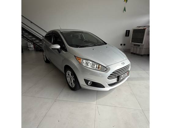 FORD FIESTA 1.6 SE SEDAN 16V FLEX 4P MANUAL