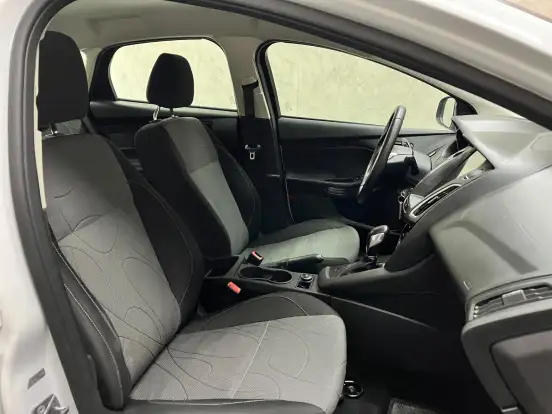FORD-FOCUS-2.0 S SEDAN 16V FLEX 4P POWERSHIFT FORD-FOCUS-2014