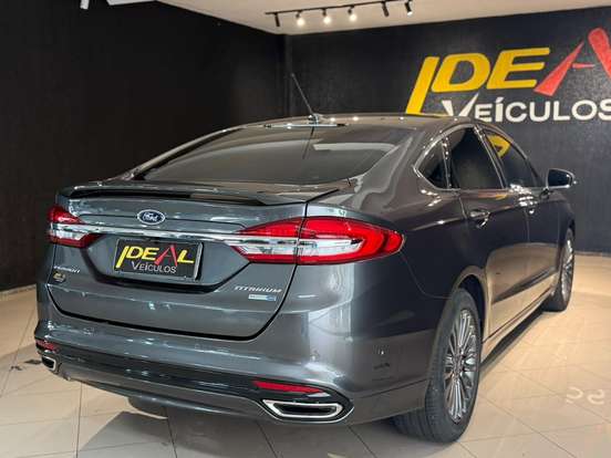 FORD-FUSION-2017