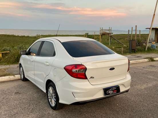 FORD-KA-1.5 TI-VCT FLEX TITANIUM SEDAN AUTOMÁTICO FORD-KA-2018