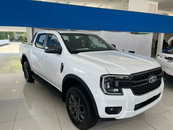 FORD RANGER 2.0 TURBO DIESEL CD BLACK 4X2 AUTOMÁTICO