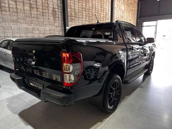 FORD-RANGER-2.2 BLACK 4X2 CD 16V DIESEL 4P AUTOMÁTICO FORD-RANGER-2023