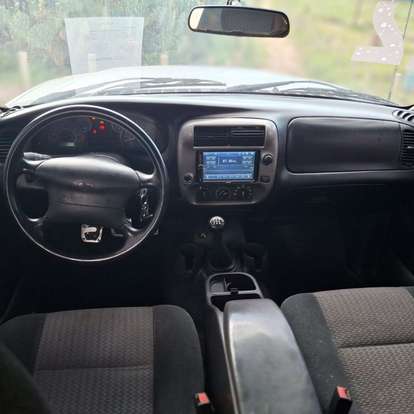FORD-RANGER-2011