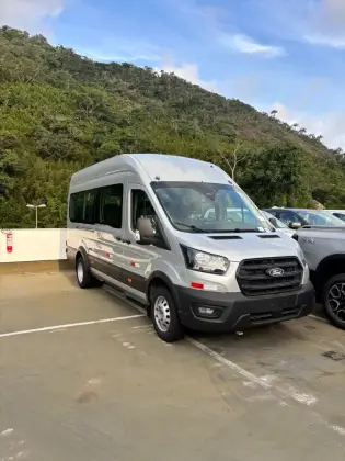 FORD TRANSIT 2.0 ECOBLUE DIESEL MINIBUS 17+1 L4H3 AUTOMÁTICO