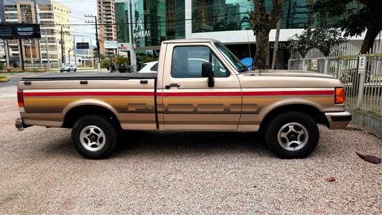 FORD-F-1000-1995