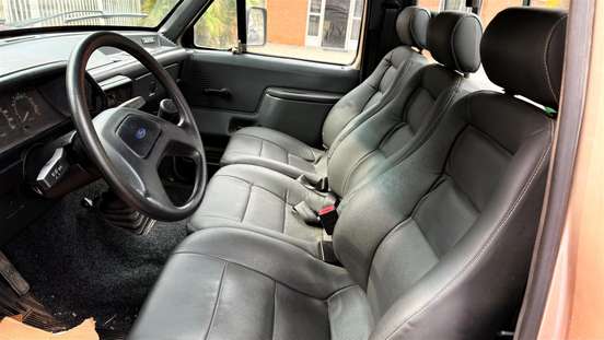 FORD-F-1000-1995