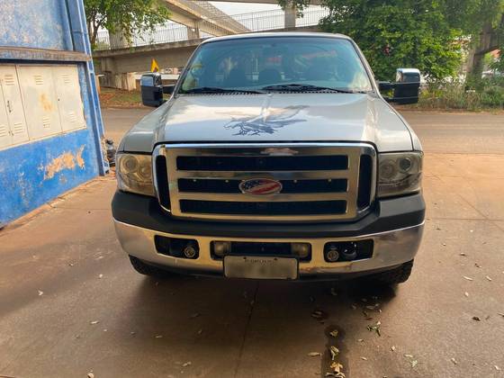 FORD F-250 3.9 XLT 4X2 CS DIESEL 2P MANUAL
