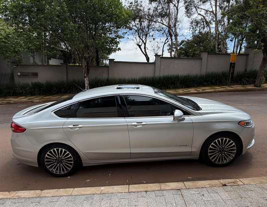 FORD-FUSION-2016