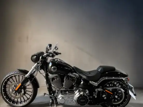 HARLEY-DAVIDSON-SOFTAIL BREAKOUT HARLEY-DAVIDSON-SOFTAIL BREAKOUT-2017