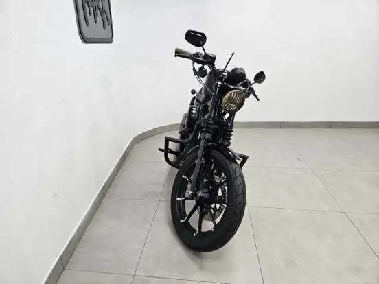 HARLEY-DAVIDSON-SPORTSTER IRON 883-2018