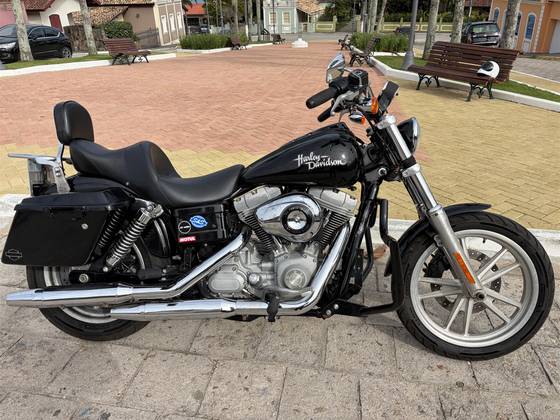 HARLEY-DAVIDSON DYNA SUPER GLIDE 