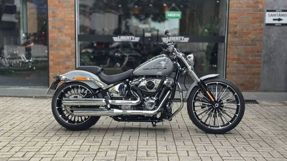 HARLEY-DAVIDSON SOFTAIL BREAKOUT 