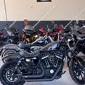 HARLEY-DAVIDSON SPORTSTER IRON 883 HARLEY-DAVIDSON SPORTSTER IRON 883