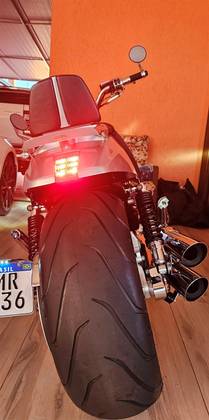 HARLEY-DAVIDSON V-ROD 10TH ANNIVERSARY EDITION 