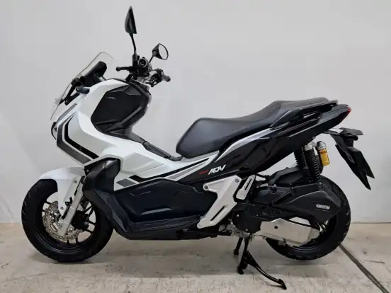 HONDA-ADV-2021