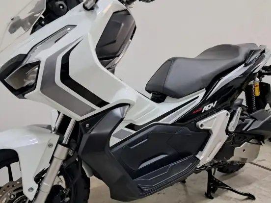 HONDA-ADV-2021