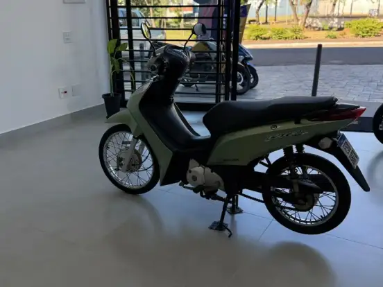 HONDA-BIZ 125 ES HONDA-BIZ 125 ES-2011
