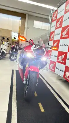 HONDA-CBR 1000RR-R FIREBLADE SP-2021