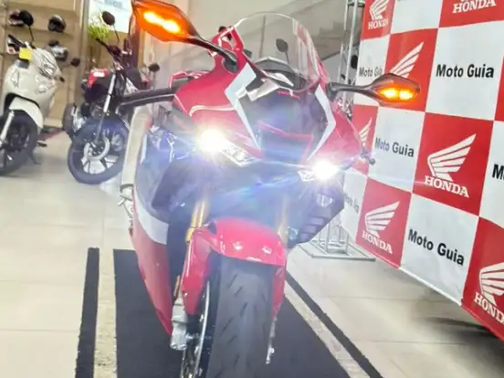 HONDA-CBR 1000RR-R FIREBLADE SP HONDA-CBR 1000RR-R FIREBLADE SP-2021