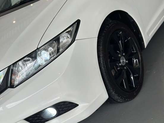 HONDA-CIVIC-2.0 LXR 16V FLEX 4P AUTOMÁTICO HONDA-CIVIC-2015