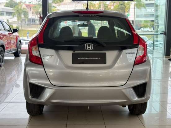 HONDA-FIT-2015