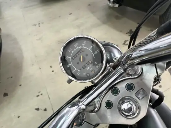 HONDA-SHADOW 600C VT-2001