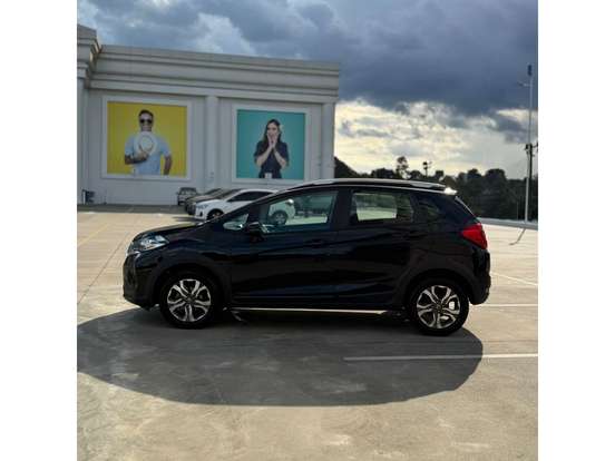 HONDA-WR-V-2017