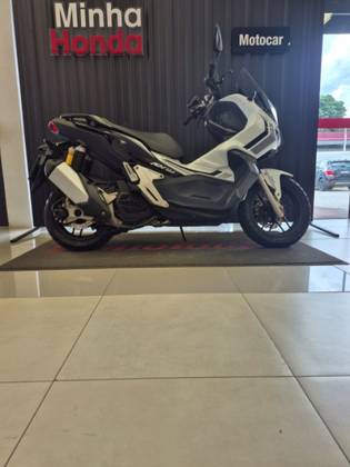 HONDA ADV 