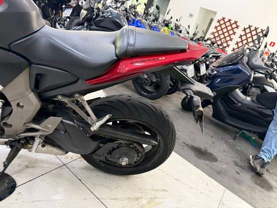 HONDA-CB 1000R-2013