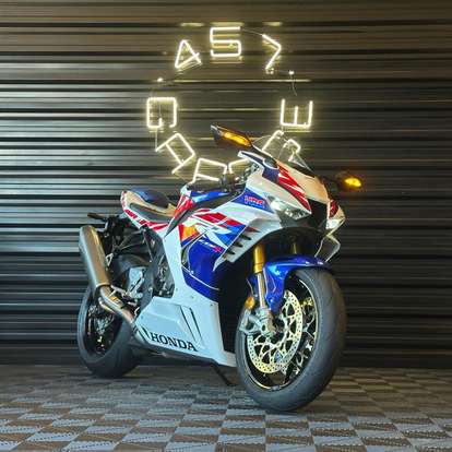HONDA-CBR 1000RR-R FIREBLADE SP-2023