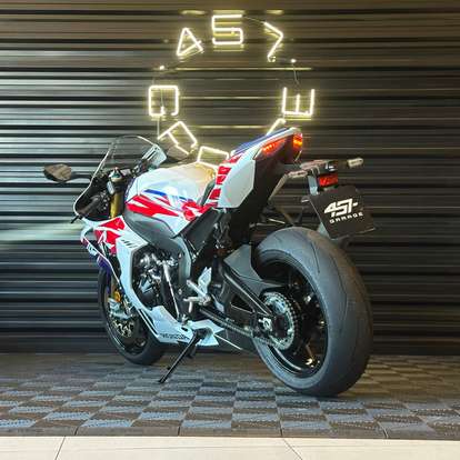 HONDA-CBR 1000RR-R FIREBLADE SP-2023