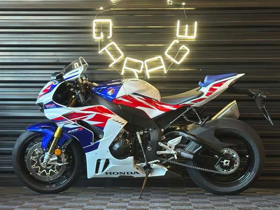 HONDA-CBR 1000RR-R FIREBLADE SP HONDA-CBR 1000RR-R FIREBLADE SP-2023