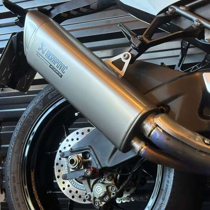 HONDA-CBR 1000RR-R FIREBLADE SP-2023