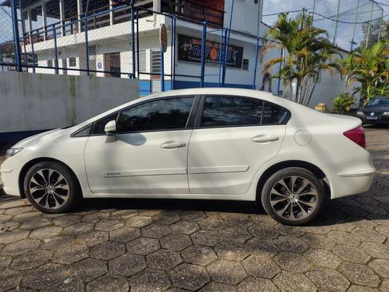HONDA-CIVIC-2014