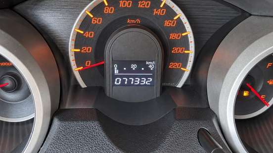 HONDA-FIT-2012