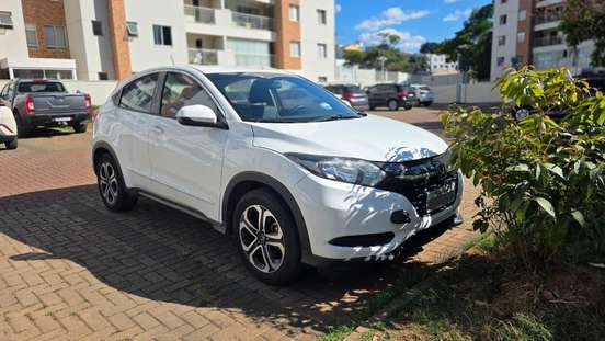 HONDA-HR-V-2016