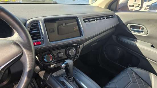 HONDA-HR-V-2016